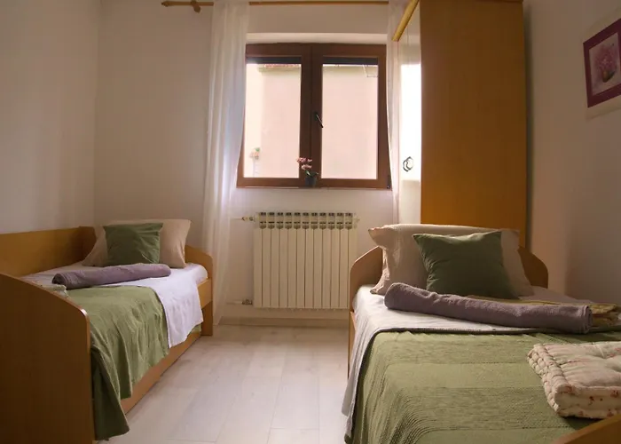 Appartamento Kuca Od Uspomena Zara