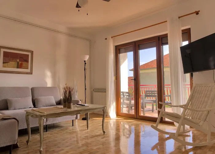 Kuca Od Uspomena * Zára